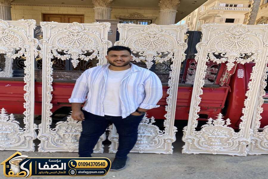 ضبط محاور وفواصل ديكورات GRP في واجهات القاهرة